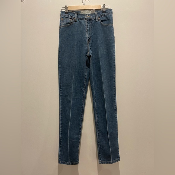 Levi's Blue Straight Leg Jeans Classic Denim Y2K from 2004 size 6 - Picture 1 of 6